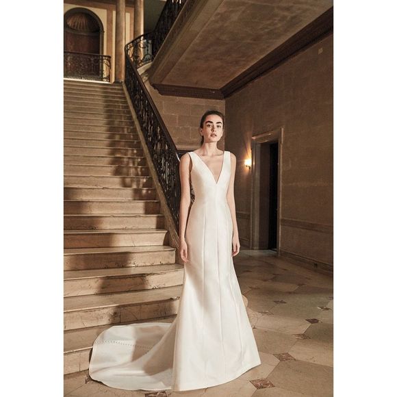 Carolina Herrera Dresses & Skirts - Carolina Herrera Hazel Wedding dress